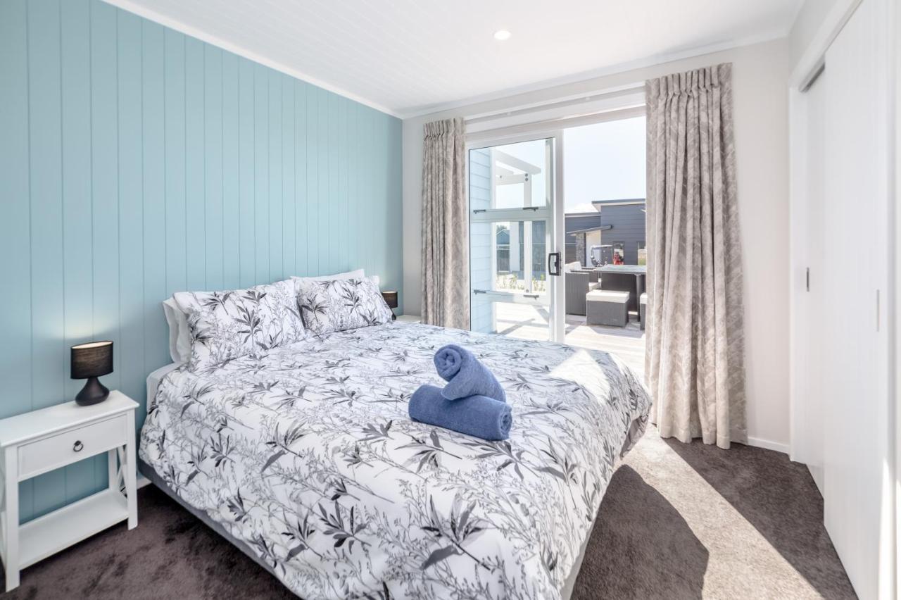 Blue Bungalow Martinborough Eksteriør billede