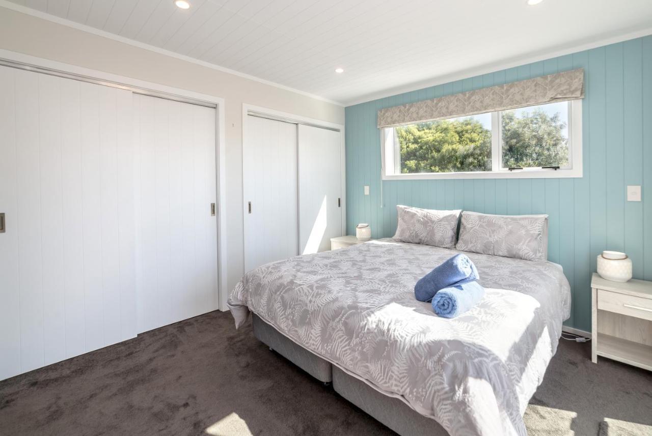 Blue Bungalow Martinborough Eksteriør billede
